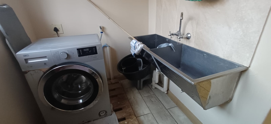 To Let 5 Bedroom Property for Rent in La Provance Free State